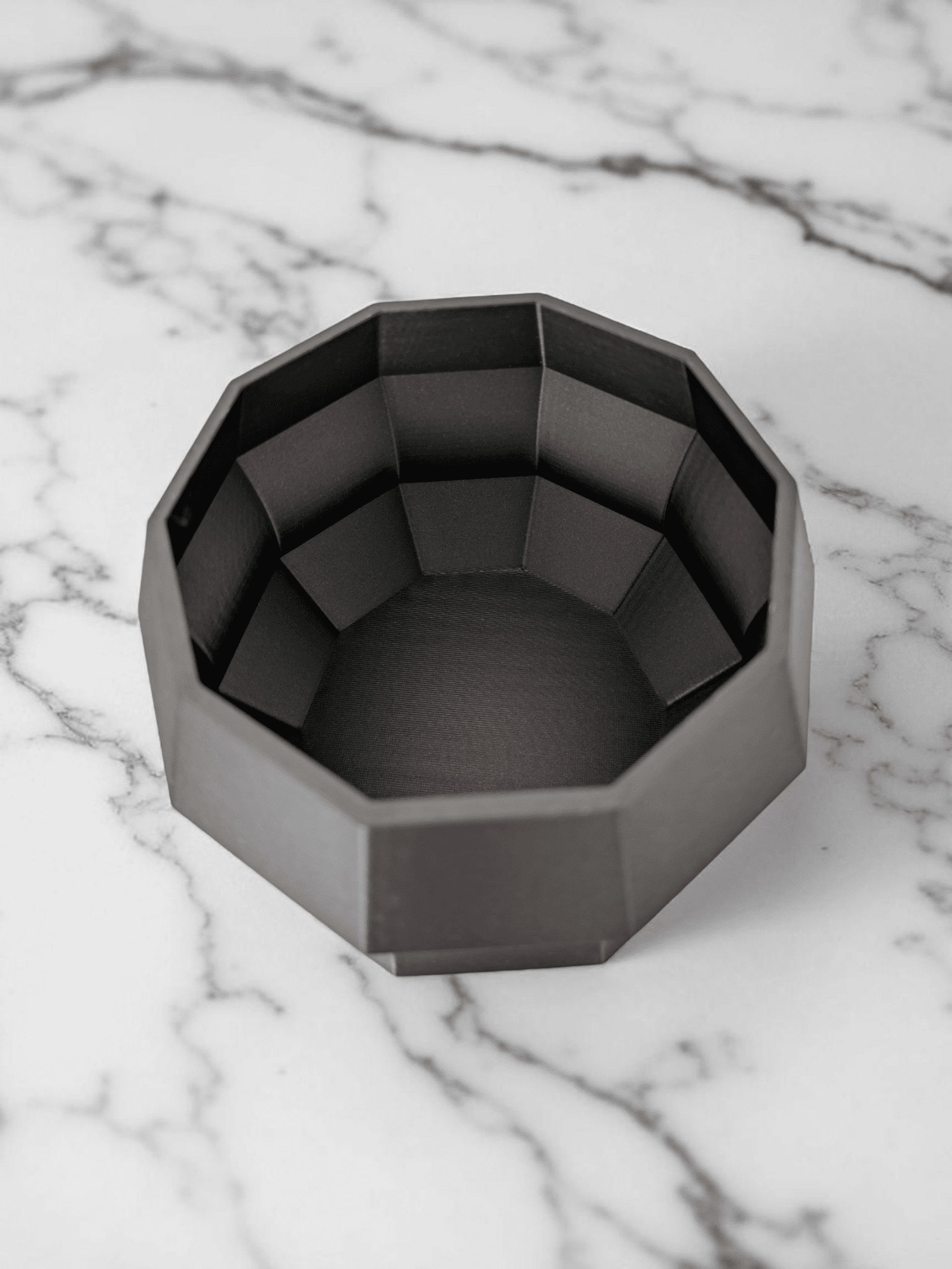 Maceta Decagonal 3D – Diseño Minimalista y Atemporal en PLA Biodegradable - 4