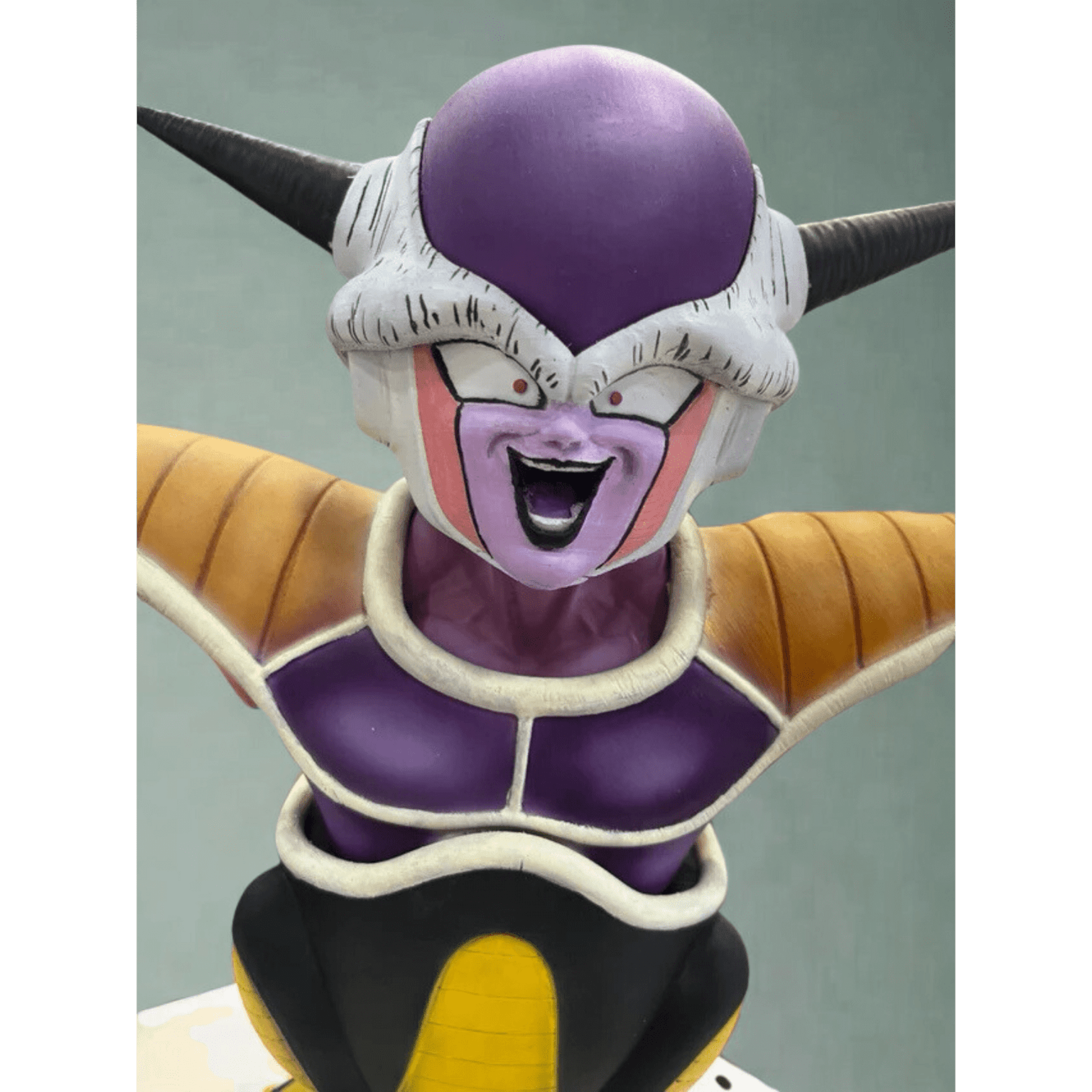 Busto Freezer Dragon Ball pintado a mano para fans de la saga de Dragon Ball - 2
